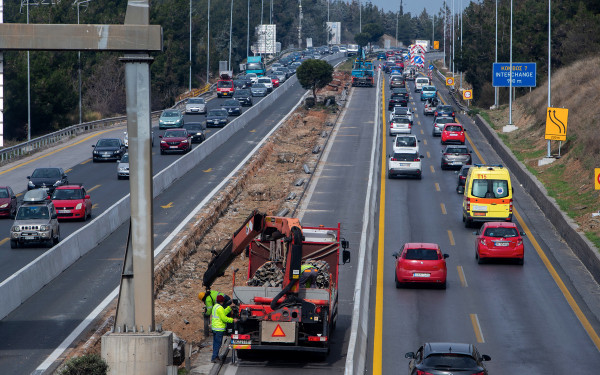 FlyOver: Ποιός θα μείνει με τον «μουντζούρη» των καθυστερήσεων;
