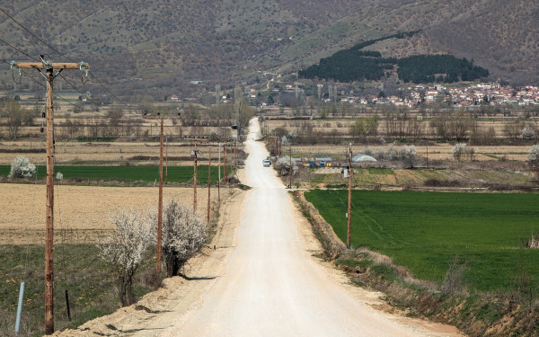 Πτολεμαΐδα: Συνεχίζονται τα έργα αγροτικής οδοποιίας στην Εορδαία (φωτ.)