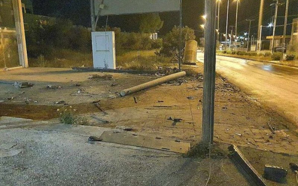 Σοκαριστικό τροχαίο στο Μαρκόπουλο Αττικής: Αυτοκίνητο προσέκρουσε σε κολόνα - Δύο νεκροί (βίντεο)