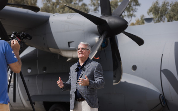 Το θηριώδες C-130J των ΗΠΑ στην Ελευσίνα για την άσκηση «Stolen Cerberus»