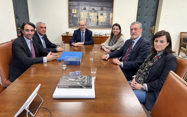 Αίτημα κατάργησης του ΕΦΚ στον καφέ προς τον Κωστή Χατζηδάκη από την Ελληνική Ένωση Καφέ