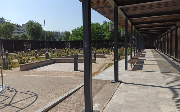 Θεσσαλονίκη: Μήνυση κατά αγνώστων από το Δήμο για τους βανδαλισμούς στον Κήπο των Ρόδων