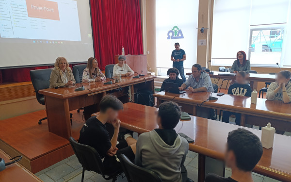 Μαθητές του 2ου Γυμνασίου Ωραιοκάστρου ξεκίνησαν εκστρατεία για να έχουν πόσιμο νερό κάτοικοι περιοχής στο Κονγκό