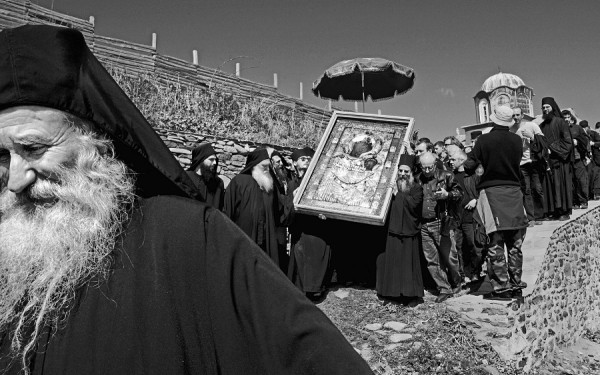 Θεσσαλονίκη - Πάσχα στο Άγιο Όρος: Ομαδική έκθεση φωτογραφίας και ιερών κειμηλίων στην Αγιορειτική Εστία