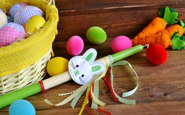 Δήμος Θεσσαλονίκης: Προσφέρει πασχαλινές κατασκευές και λαμπάδες στο Γ.Ν. Παπαγεωργίου