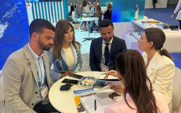 Η ΠΚΜ στη μεγαλύτερη έκθεση κρουαζιέρας στον κόσμο στο Μαϊάμι (φωτ.)