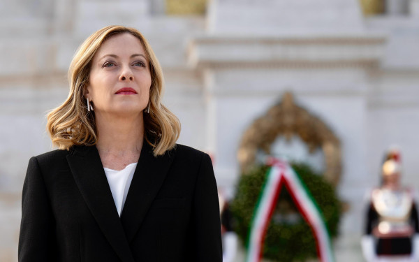 «Η πτώση του φασισμού έθεσε τις βάσεις για την επιστροφή της δημοκρατίας», είπε η Μελόνι