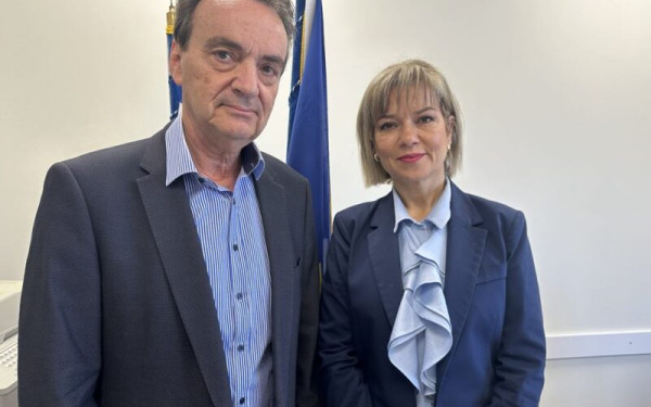Λαγκαδάς: Την αντιμετώπιση των κτιριακών προβλημάτων του 1ου Γυμνασίου συζήτησε η Νίκη Ανδρεάδου με τον Αλέξανδρο Κόπτση