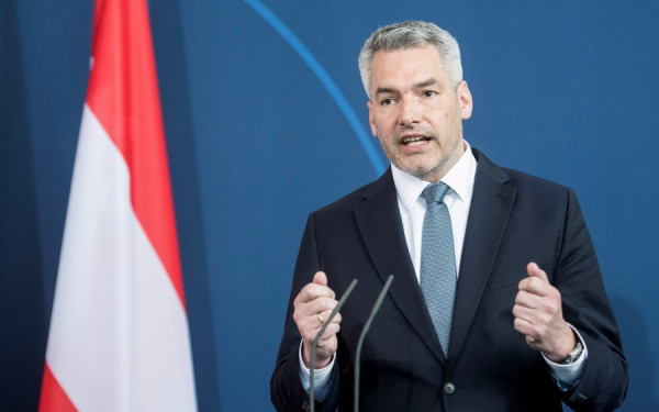 Καγκελάριος Αυστρίας: Με ευρωπαϊκούς πόρους ο φράχτης στον Έβρο