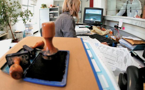 Έρχεται «bonus» παραγωγικότητας 15% στους δημοσίους υπαλλήλους - Ποιοι θα είναι οι δικαιούχοι