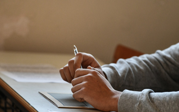 Πανελλαδικές 2025: Αναλυτικά το πρόγραμμα των εξετάσεων για ΓΕΛ και ΕΠΑΛ - Στις 30 Μαΐου η πρεμιέρα