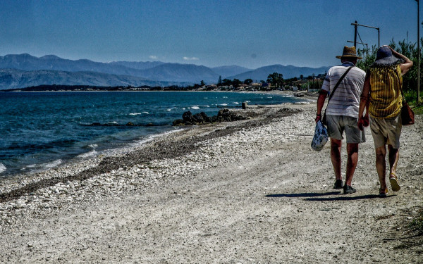 Κυριακή με ηλιοφάνεια και θερμοκρασία έως 35 βαθμούς Κελσίου
