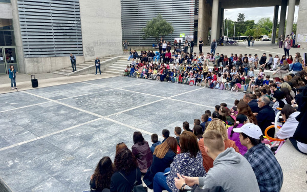 Αγγελούδης: Το χαμόγελο μικρών μαθητών δείχνει το δρόμο για ένα καλύτερο αύριο