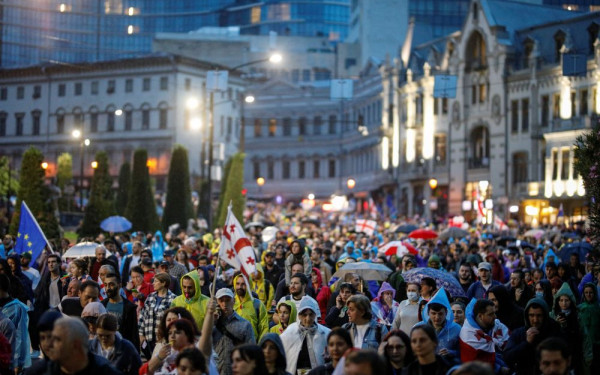 Γεωργία: 20 διαδηλωτές συνελήφθησαν σε διαδήλωση κατά του νομοσχεδίου περί ξένων πρσακτόρων