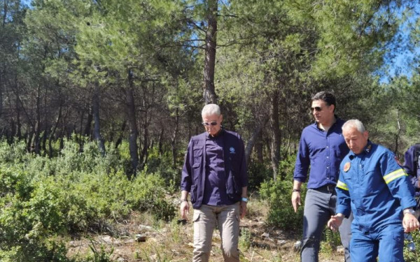 Αυτοψία Κικίλια στην Πεντέλη: Προχωρούν τα έργα καθαρισμών σε περιοχές υψηλής επικινδυνότητας (βίντεο)