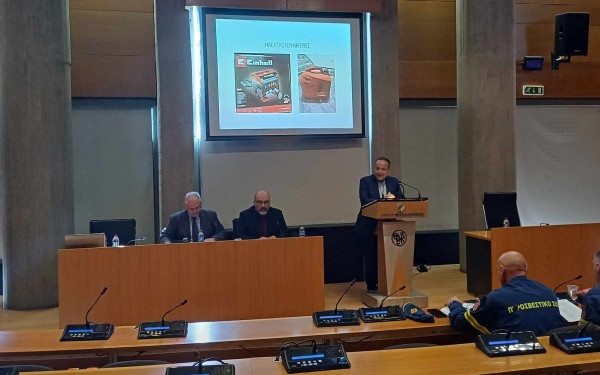 Αγγελούδης για αντιπυρική περίοδο: Πρωταρχικός στόχος η προστασία του Σέιχ Σου - Περιπολίες, ραντάρ, δορυφορικές εικόνες και μετρήσεις