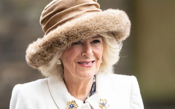 Ηνωμένο Βασίλειο: Η Καμίλα δεσμεύθηκε ότι δεν θα αγοράσει ξανά γούνα