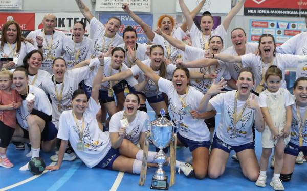 Χάντμπολ: Η Νέα Ιωνία έσπασε το σερί του ΠΑΟΚ και αναδείχθηκε πρωταθλήτρια στις γυναίκες