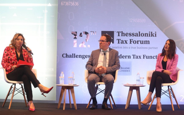 Η ΑΑΔΕ προκρίνει την... οικειοθελή συμμόρφωση για να καταπολεμήσει το «ξέπλυμα μαύρου χρήματος»