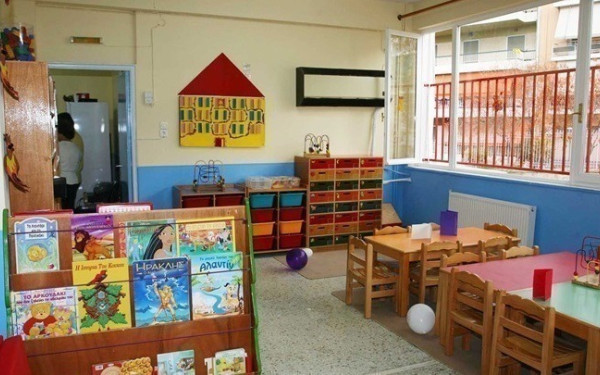 Θέματα λειτουργίας των βρεφονηπιακών σταθμών στο επίκεντρο συνάντησης της Σ. Ζαχαράκη με τον πρόεδρο της ΚΕΔΕ