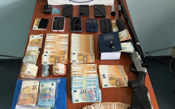 Εκβιασμοί εφοριακών στη Χαλκίδα: «Με προσέγγισαν και δέχθηκα τα χρήματα, τα είχα ανάγκη», λέει η προϊσταμένη της ΔΟΥ (βίντεο)