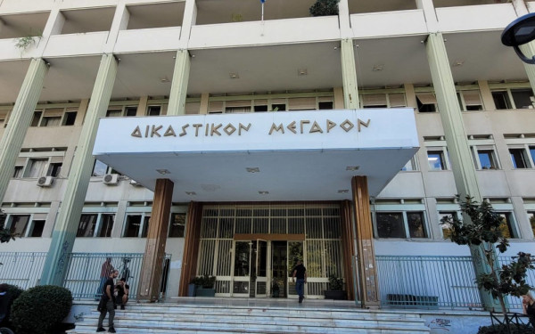 Ξεκίνησε η δίκη για τον «Ιανό» - Ο Κώστας Αγοραστός ένας εκ των δέκα κατηγορουμένων