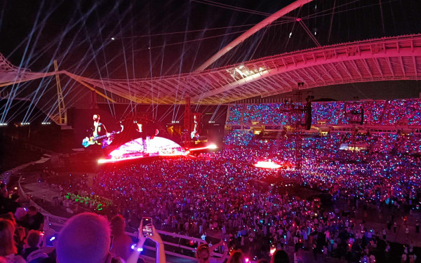 «Εβαλαν φωτιά» στο ΟΑΚΑ οι Coldplay -  Το makthes στο υπερθέαμα του καλοκαιριού - Δείτε συγκλονιστικό βίντεο και φωτογραφίες από τη συναυλία