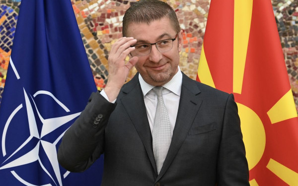 Προκλητικός Μίτσκοσκι στις Βρυξέλλες: Οι «Μακεδόνες» και η «Μακεδονία» αξίζουν μία θέση στην Ευρώπη (βίντεο)