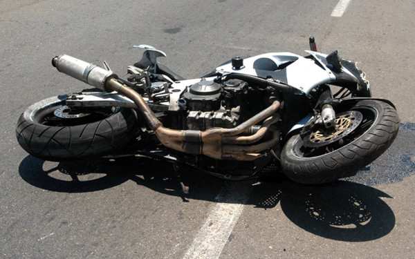 Θανατηφόρο τροχαίο στην Ανάβυσσο Αττικής: Ένας 28χρονος και μια 30χρονη οι νεκροί