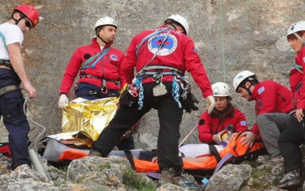 Όλυμπος: Επιχείρηση έρευνας ορειβάτη που εγκλωβίστηκε σε απόκρημνη περιοχή