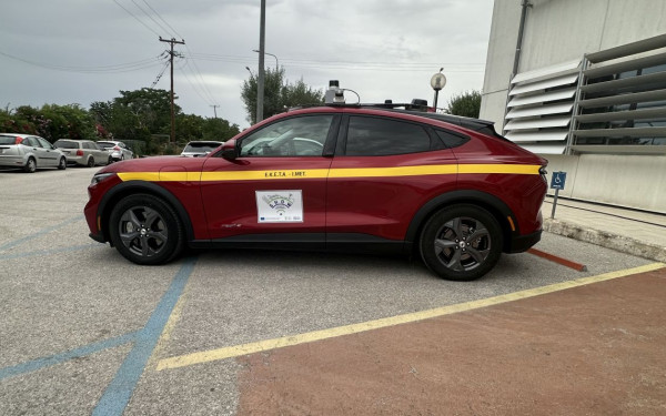 EKETA: Κάνει πρεμιέρα το πρώτο ελληνικό αυτόνομο αυτοκίνητο (φωτ.)