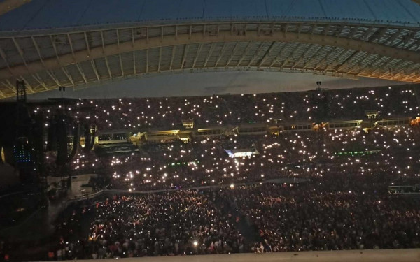 Coldplay: Βίντεο από το Βουκουρέστι με το μυαλό ακόμη στην Αθήνα