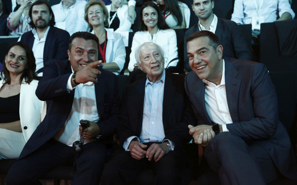 Στον Μάθιου Νίμιτς το πρώτο βραβείο Ειρήνης των Πρεσπών του ινστιτούτου Τσίπρα (φωτ.)