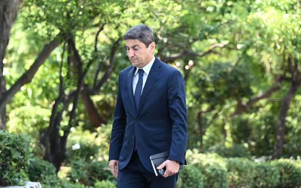 Διεγράφη ο Λ. Αυγενάκης από την Κοινοβουλευτική Ομάδα της ΝΔ - Τι απαντά ο ίδιος