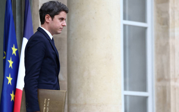 Γαλλία: Παραιτείται από πρωθυπουργός ο Γκάμπριελ Ατάλ
