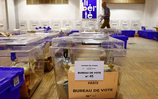 Πώς διαμορφώνεται το πολιτικό σκηνικό στη Γαλλία - Τα σενάρια της επόμενης μέρας