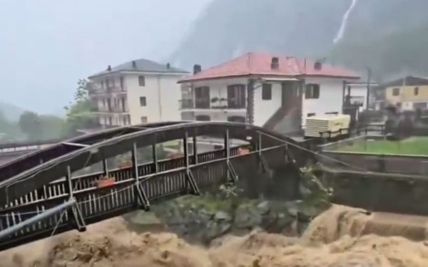 Κακοκαιρία πλήττει τη βορειοδυτική Ιταλία - Δύο νεκροί στην Ελβετία (βίντεο)