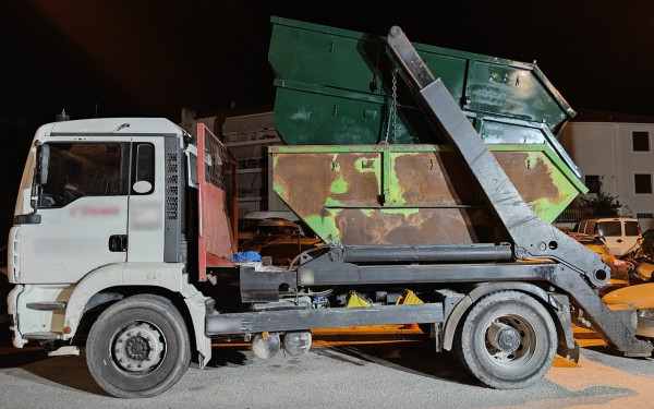 Εξιχνιάστηκαν κλοπές μεγάλων δημοτικών μεταλλικών κάδων σε Θεσσαλονίκη και Κιλκίς (φωτ.)