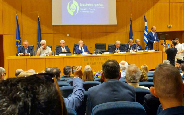 Δημιουργικά ολοκληρώθηκε η συνεδρίαση της ΚΕΕΕ στην Κρήτη (φωτ.)