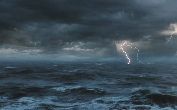 Κακοκαιρία: Ο πυρήνας μπήκε στο Θερμαϊκό - Χιλιάδες κεραυνοί στη Χαλκιδική (βίντεο & φωτ.)