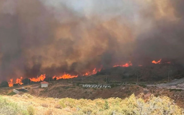 Πυρκαγιές: Καλύτερη εικόνα σε Κω και Χίο, καίει η φωτιά στην Κρήτη - Πάνω από 50 φωτιές το τελευταίο 24ωρο (βίντεο, φωτ.)