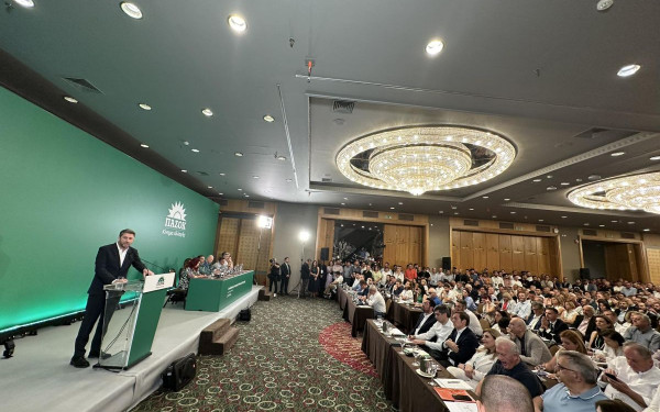 ΠΑΣΟΚ- ΚΙΝΑΛ: Εκλογές αρχηγού στις 6 Οκτωβρίου εισηγήθηκε ο Νίκος Ανδρουλάκης (βίντεο)