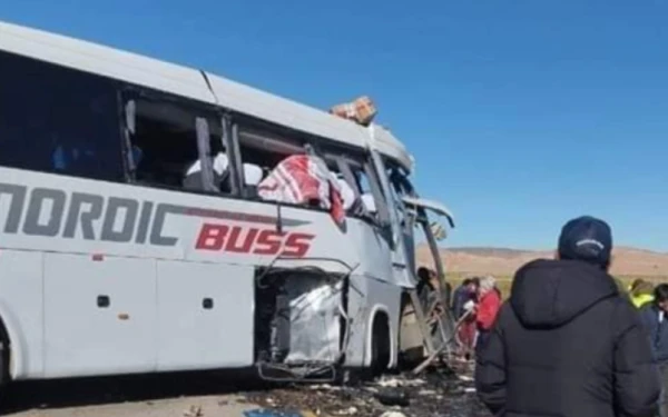 Βολιβία: Τουλάχιστον 22 νεκροί από τη σύγκρουση λεωφορείου με φορτηγό