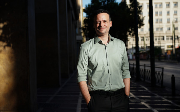 Χάρης Δούκας: Η «επανάσταση» του εφικτού και του αναγκαίου… αναβάλλεται