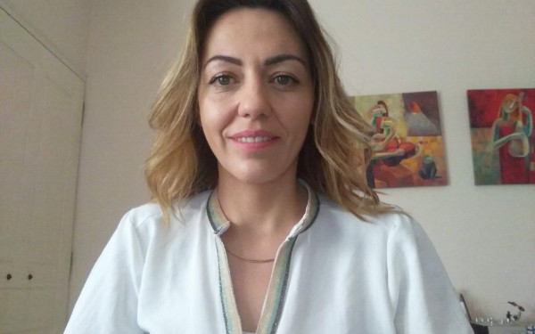 Θεσσαλονικιά επιστήμονας ξεκλειδώνει τα μυστικά των ρυπογόνων αιωρούμενων σωματιδίων, της γύρης και της αφρικανικής σκόνης