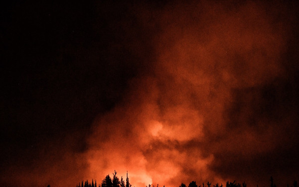 Ανοιχτά μέτωπα σε 11 περιοχές της χώρας αντιμετωπίζει η πυροσβεστική