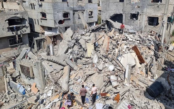 Γάζα: Η πολιτική άμυνα ανακοίνωσε ότι εντόπισε περίπου 60 πτώματα σε δύο συνοικίες της Πόλης της Γάζας