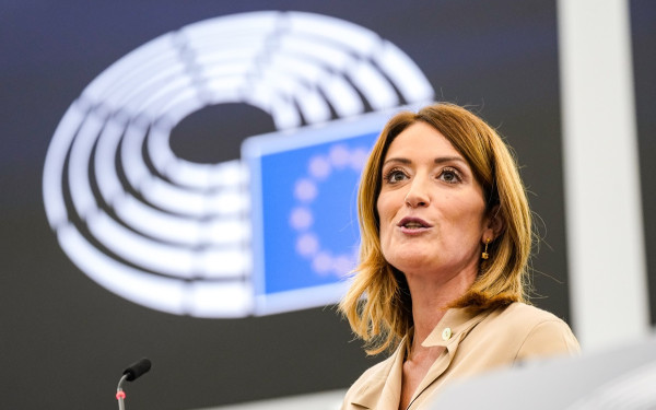 Η Ρομπέρτα Μέτσολα επανεξελέγη πρόεδρος στο Ευρωπαϊκό Κοινοβούλιο