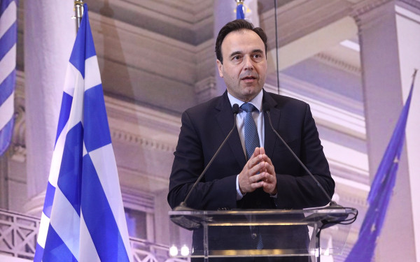 Δ. Παπαστεργίου: «Σύντομα παρουσιάζουμε την Εθνική Στρατηγική για τον εθισμό των ανηλίκων στις οθόνες και ψηφιακές πλατφόρμες»