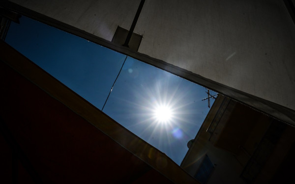 Καύσωνας: Θερμοκρασίες ρεκόρ εντός των σπιτιών μέσα στον Ιούλιο (πίνακες)